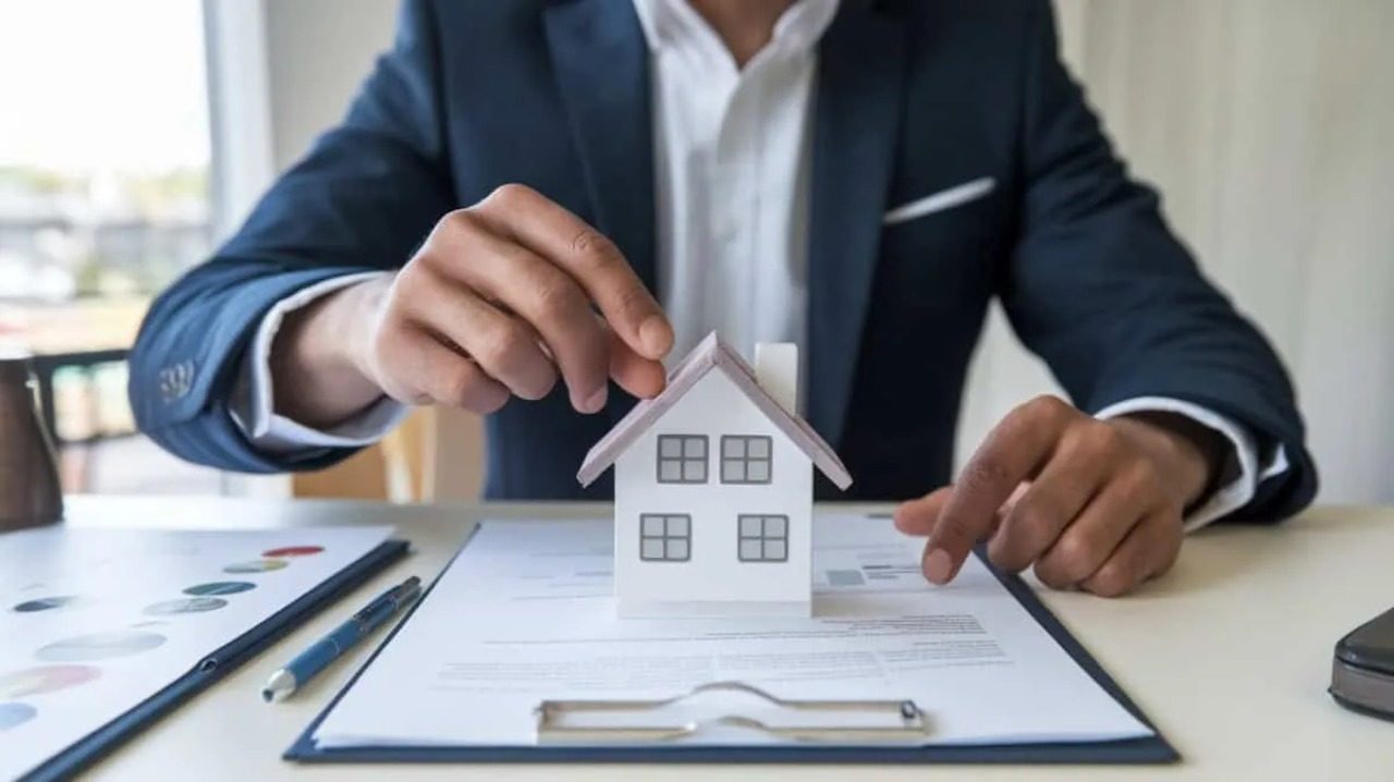 Local Market Expertise and How Agents Communicate It