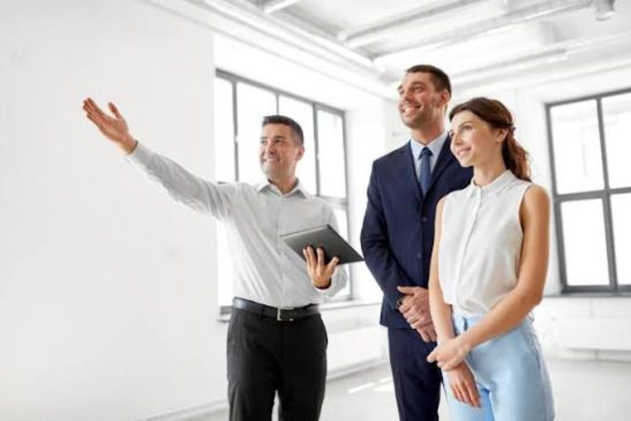 What Buyers Actually Look for Before Making Contact